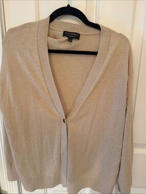 Banana Republic Beige V-Neck Button-Front Cardigan